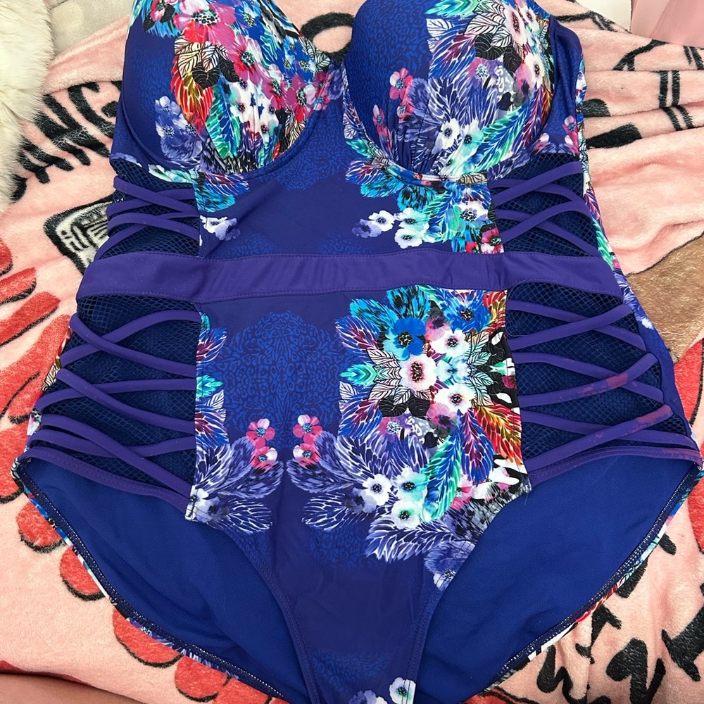 Floral One-Piece Swimsuit with Cutout Sides